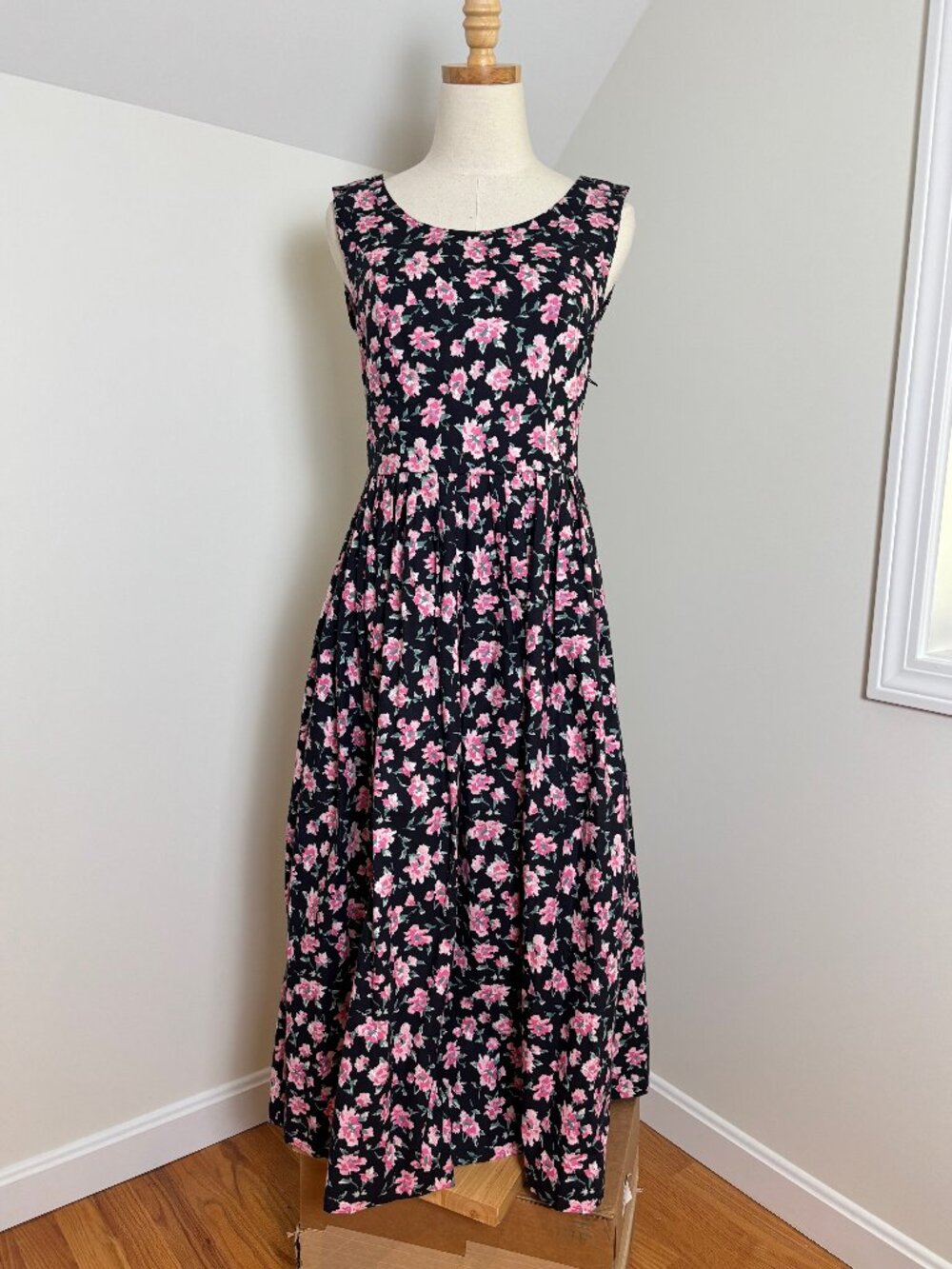 Vintage Laura Ashley sleeveless cotton floral dress, 8